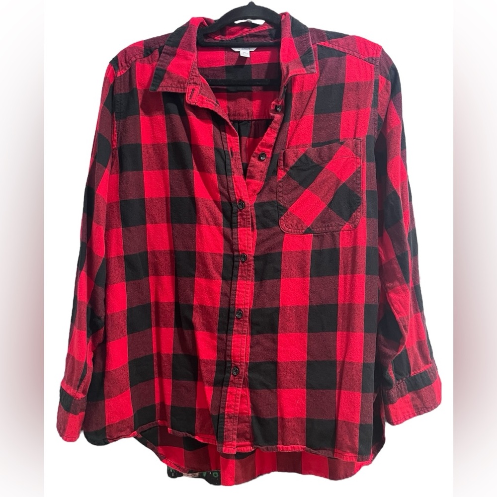Time and Tru buffalo plaid button top.